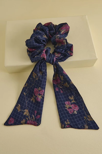 Navy Rose Plaid Scrunchie Scarf