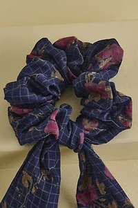 Navy Rose Plaid Scrunchie Scarf