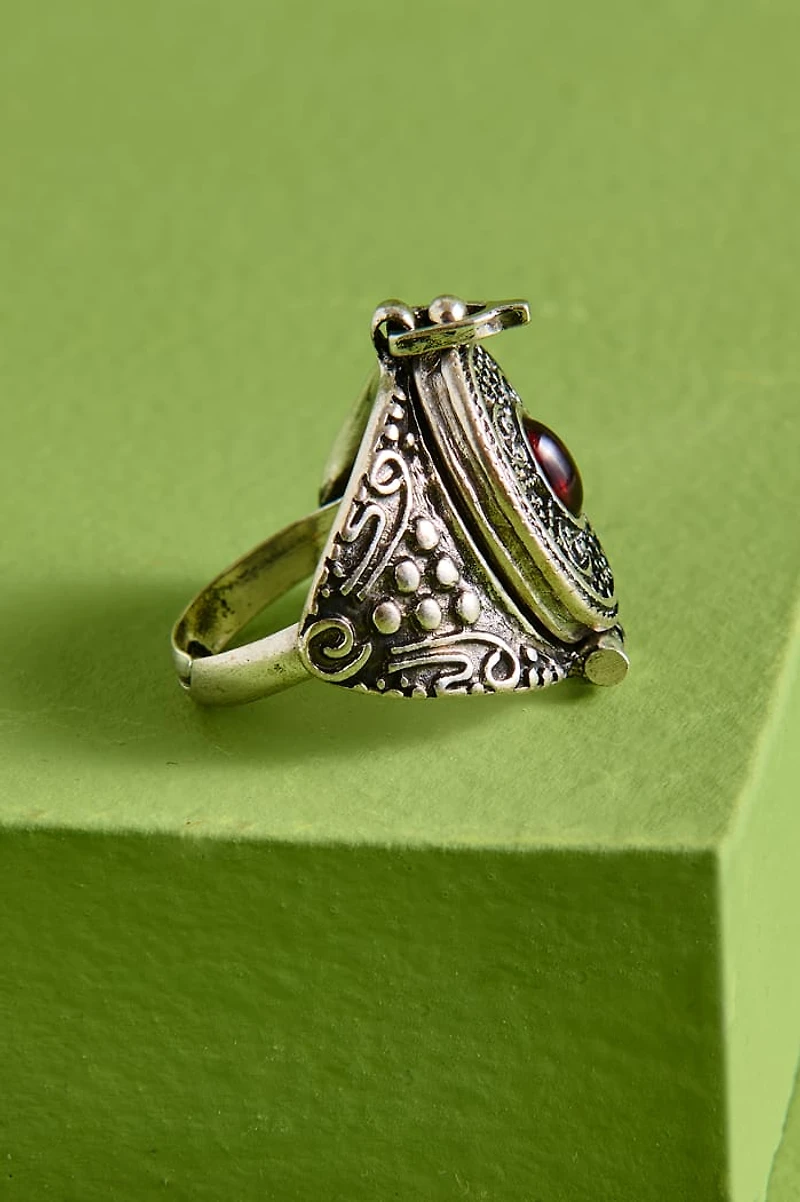 Silver Antique Oval Locket Ring