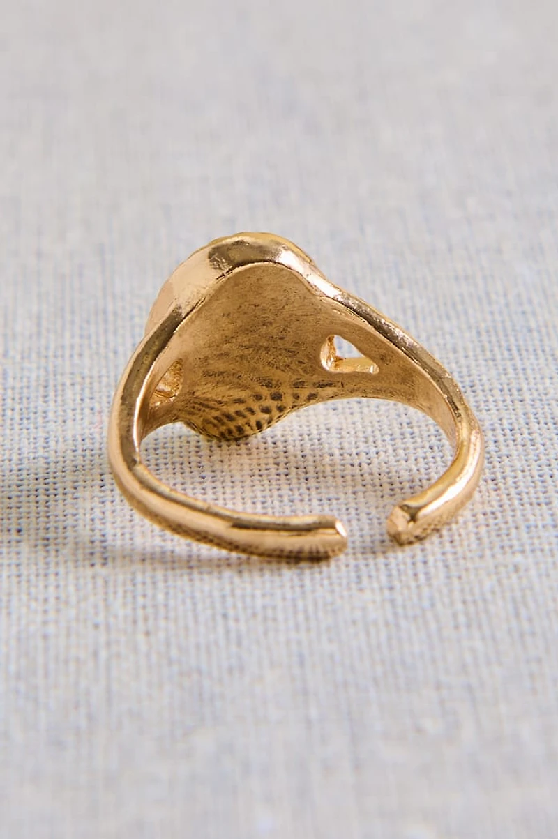 White Antique Oval Rose Ring