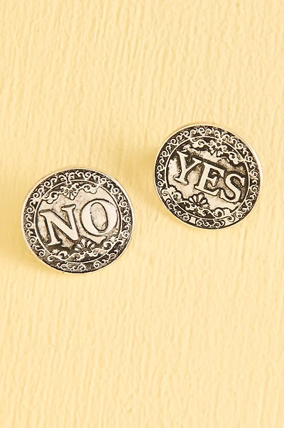Yes No Divination Antique Brooch Set