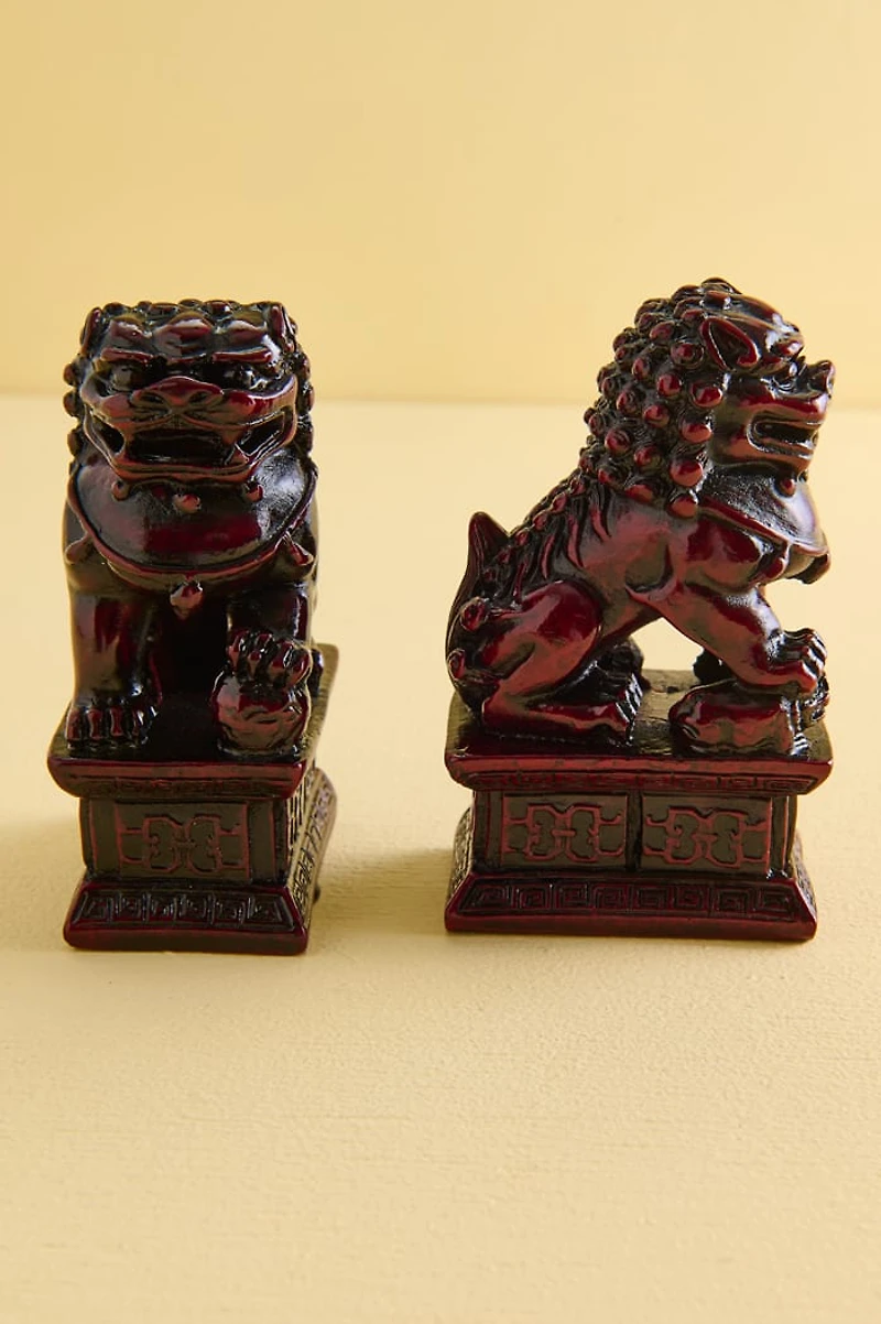Red Resin Lion Figurine Set