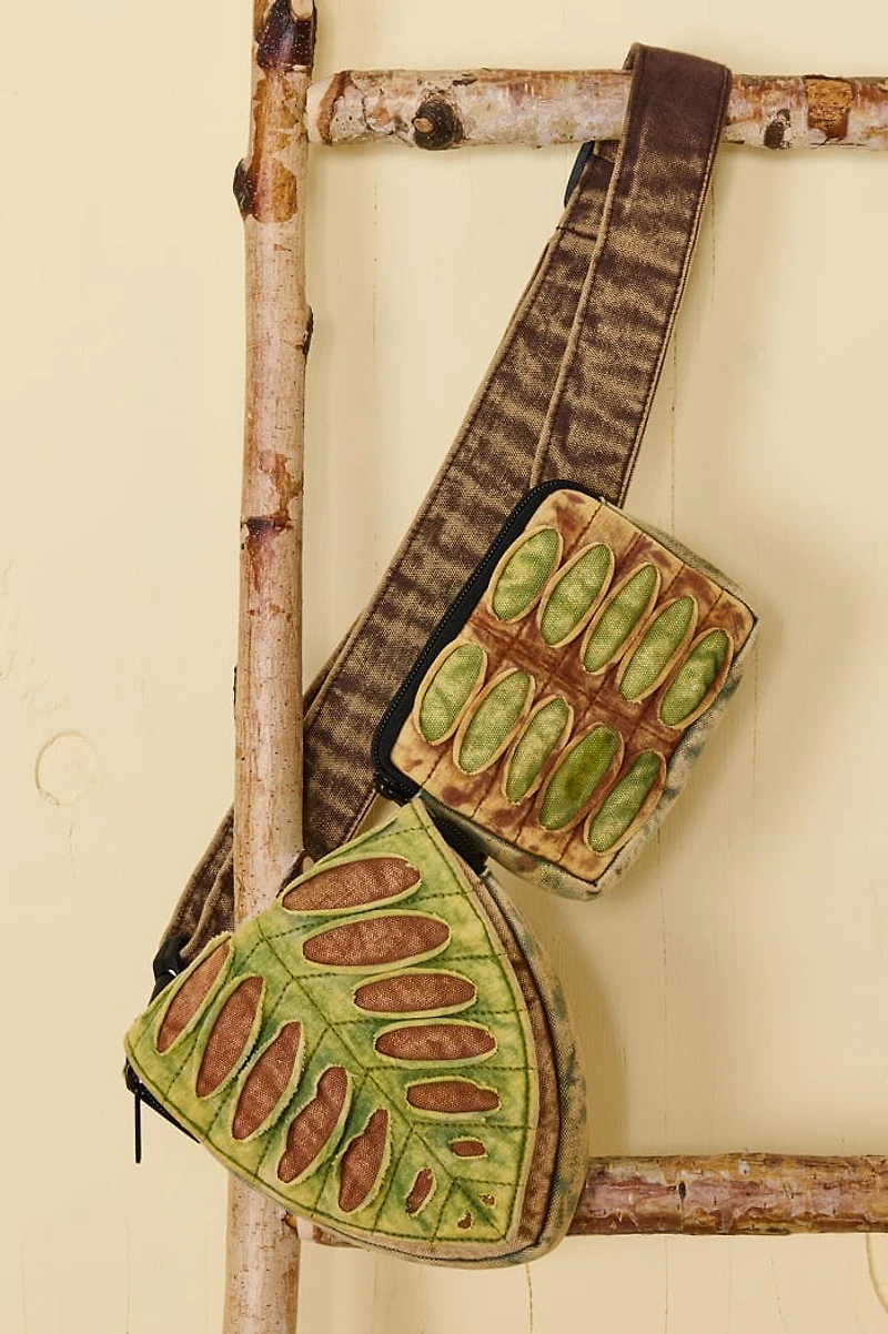 Woodland Leaf Distressed Hip Pack