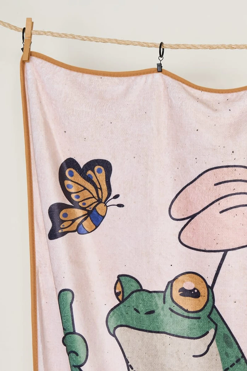 Love Frog Cozy Throw Blanket
