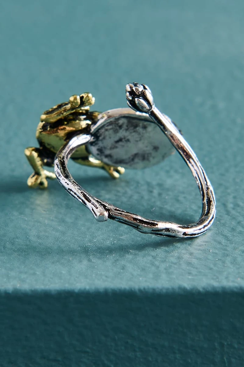 Two Tone Metal Frog Lily Pad Ring