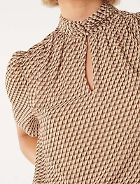 Dana Keyhole Short Sleeve Blouse