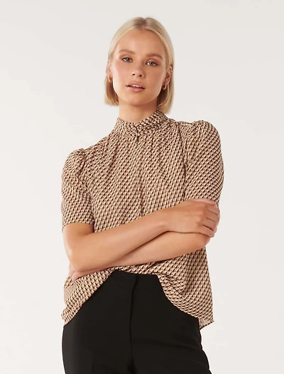 Dana Keyhole Short Sleeve Blouse