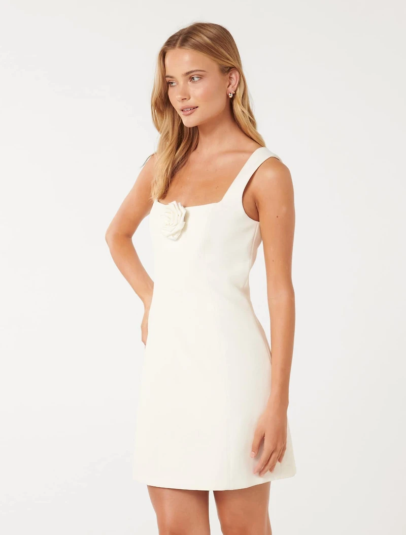 Kate Structured Rosette Mini