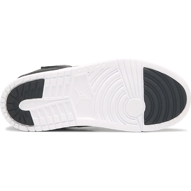 Kids' Jordan Court Connect Mid Top Sneaker Little Kid