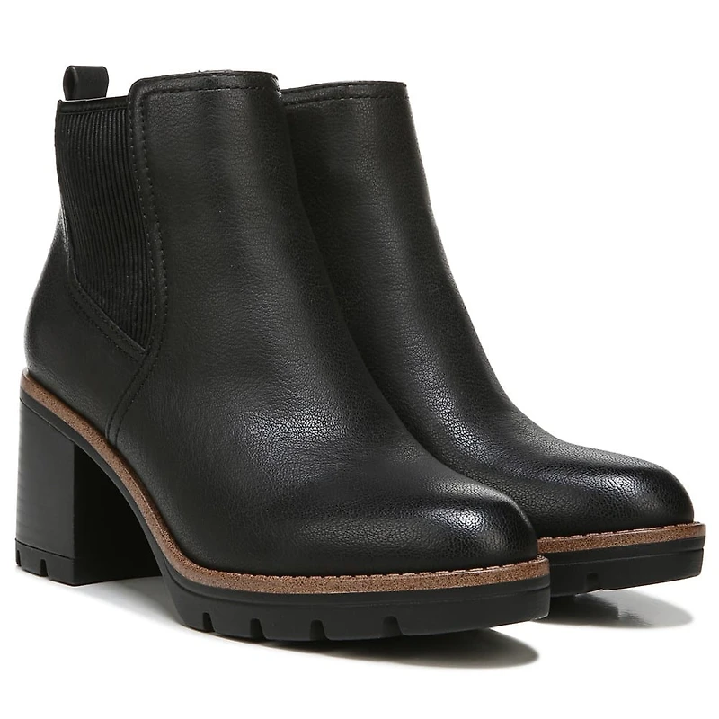 Women's Madalynn Gore Block Heel Bootie