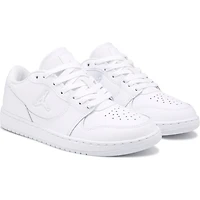 Women's Court Connect Low Sneaker