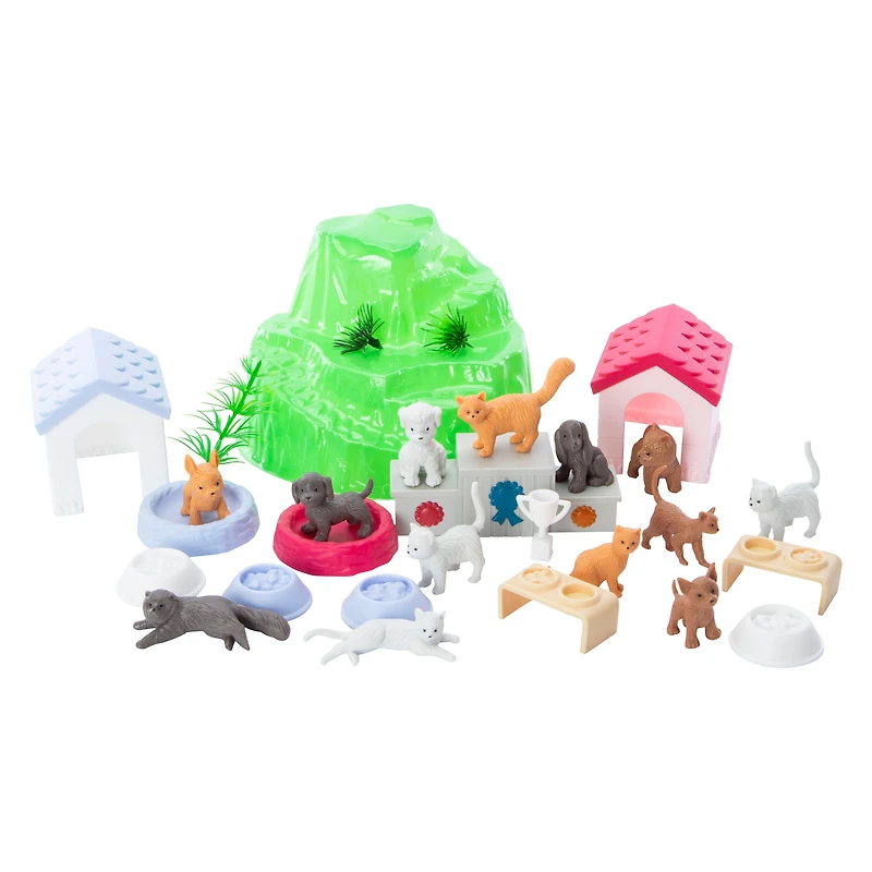 Fun Bucket Animal Action Figures Playset 28-count