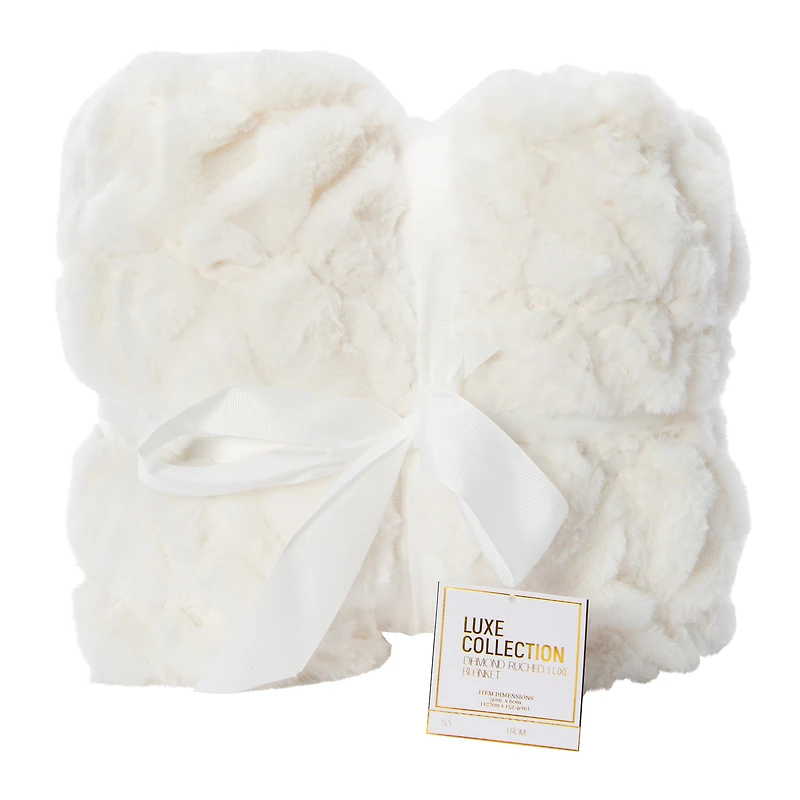 Luxe Collection Diamond Ruched Blanket
