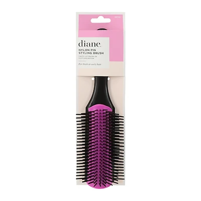 Diane® Nylon Pin Styling Brush