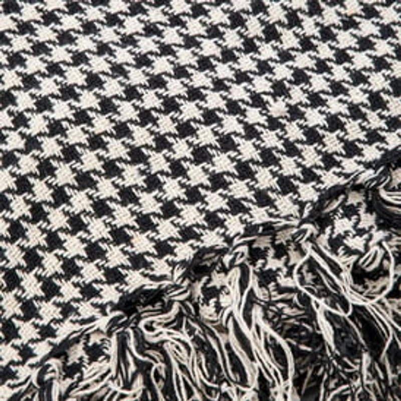 Houndstooth Lightweight Throw Blanket