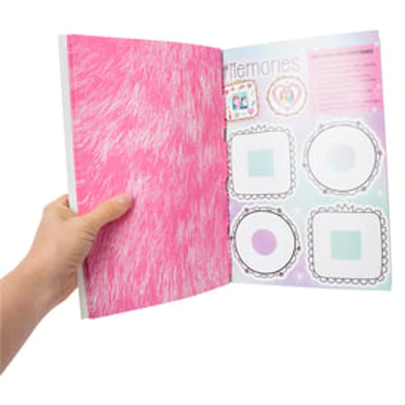 Bff Nail Art With More Than 700 Nail Stickers