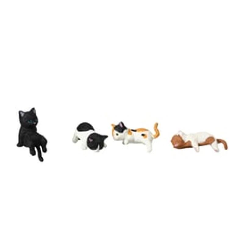 Yell Hanging Cat Figure (Styles May Vary)