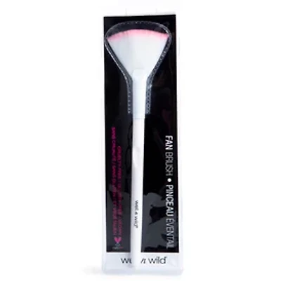 Wet N Wild® Fan Brush