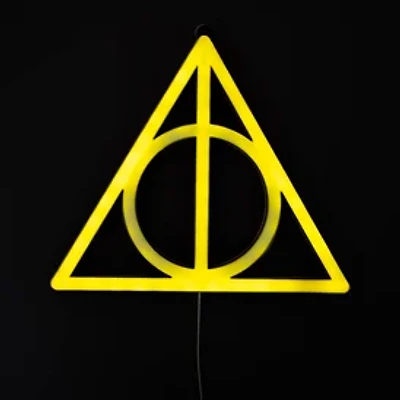 Harry Potter™ Neon Wall Art 7.87in x 7.4in