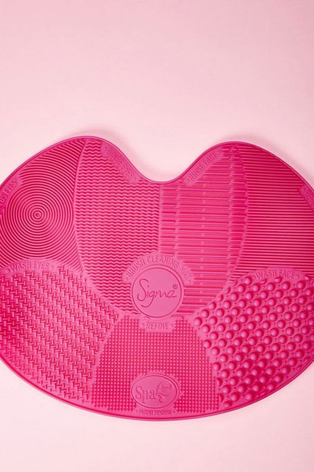Sigma Spa® Brush Cleaning Mat in Pink