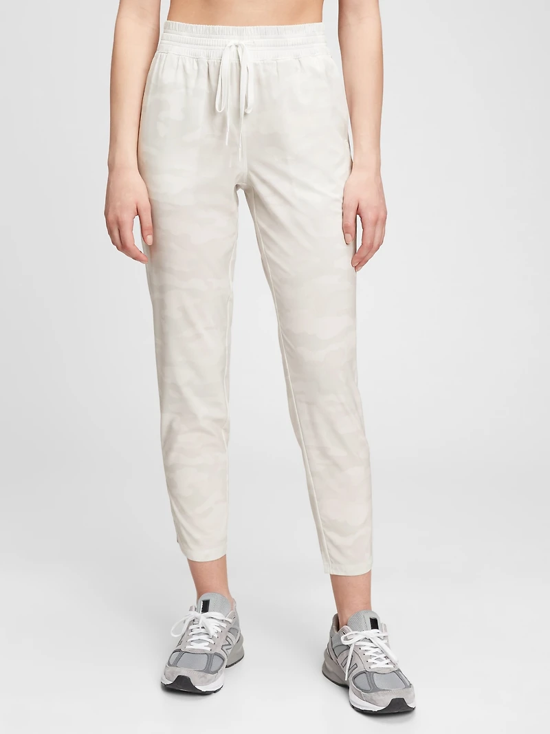 GapFit Recycled Runaround Joggers