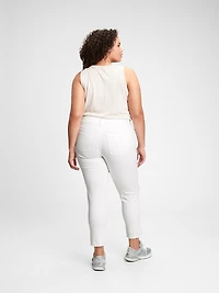 Mid Rise Girlfriend Jeans with Washwell