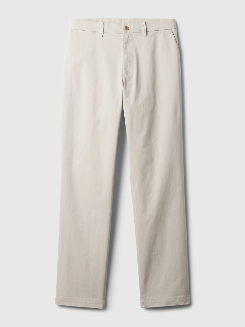 Modern Khakis in Relaxed Fit