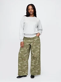 Mid Rise Camo Baggy Jeans