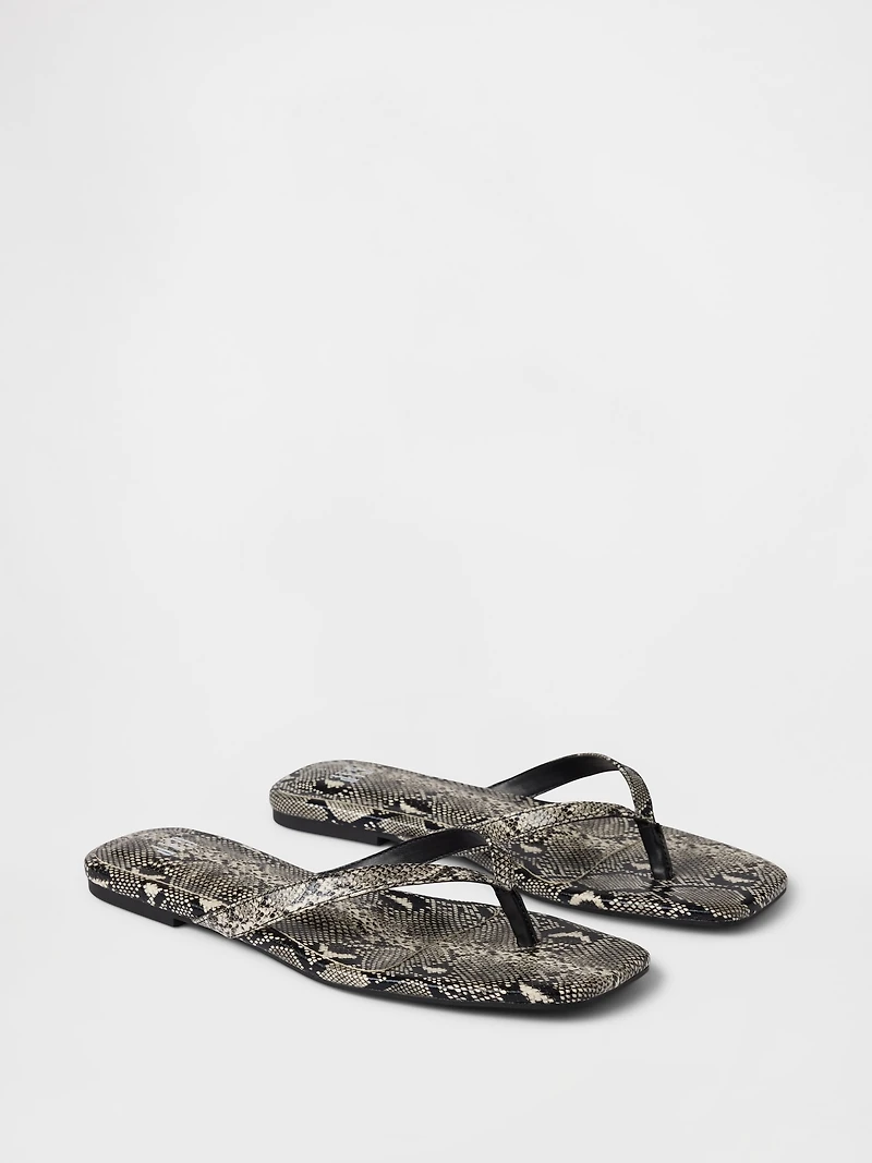 Vegan Leather Flip Flop Sandals