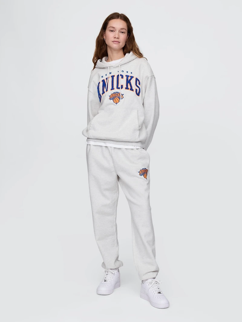NBA New York Knicks Logo Heavyweight Joggers
