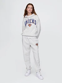 NBA New York Knicks Logo Heavyweight Joggers