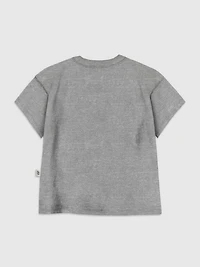 Toddler Winnie the Pooh Hugs Graphic T-Shirt