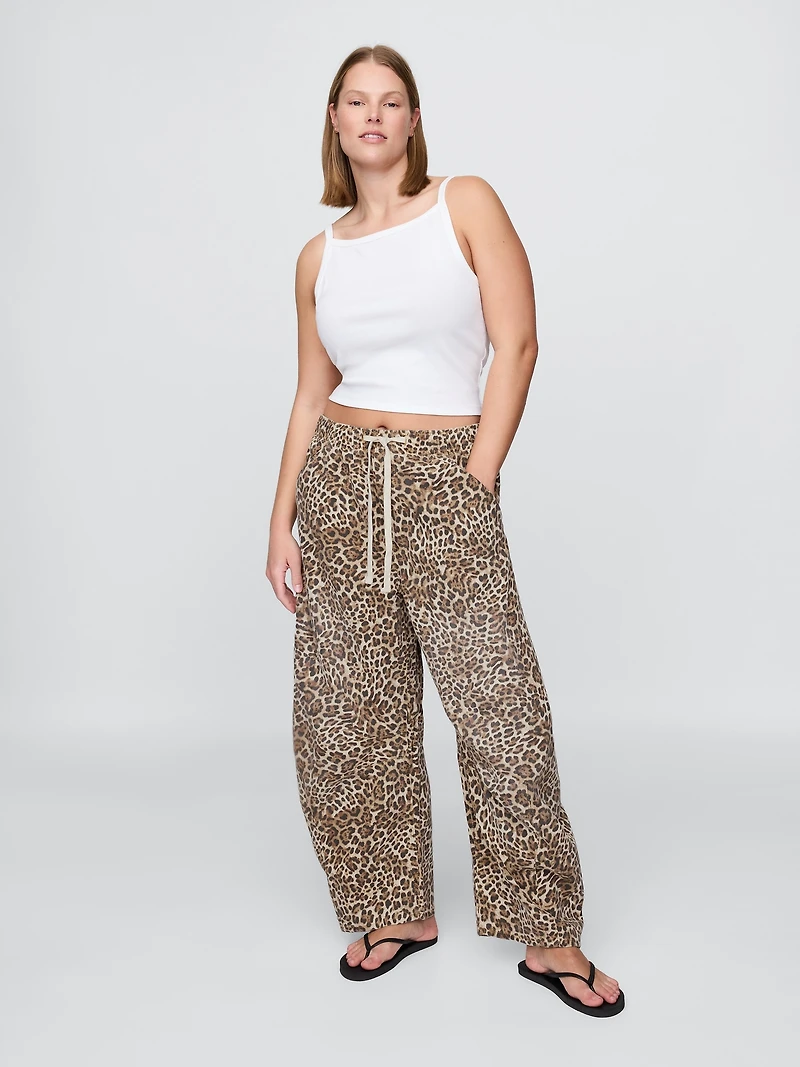 Mid Rise Easy Horseshoe Jeans