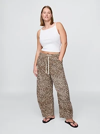 Mid Rise Easy Horseshoe Jeans