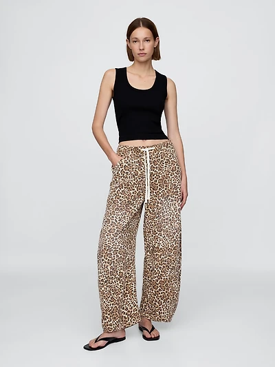 Mid Rise Easy Horseshoe Jeans