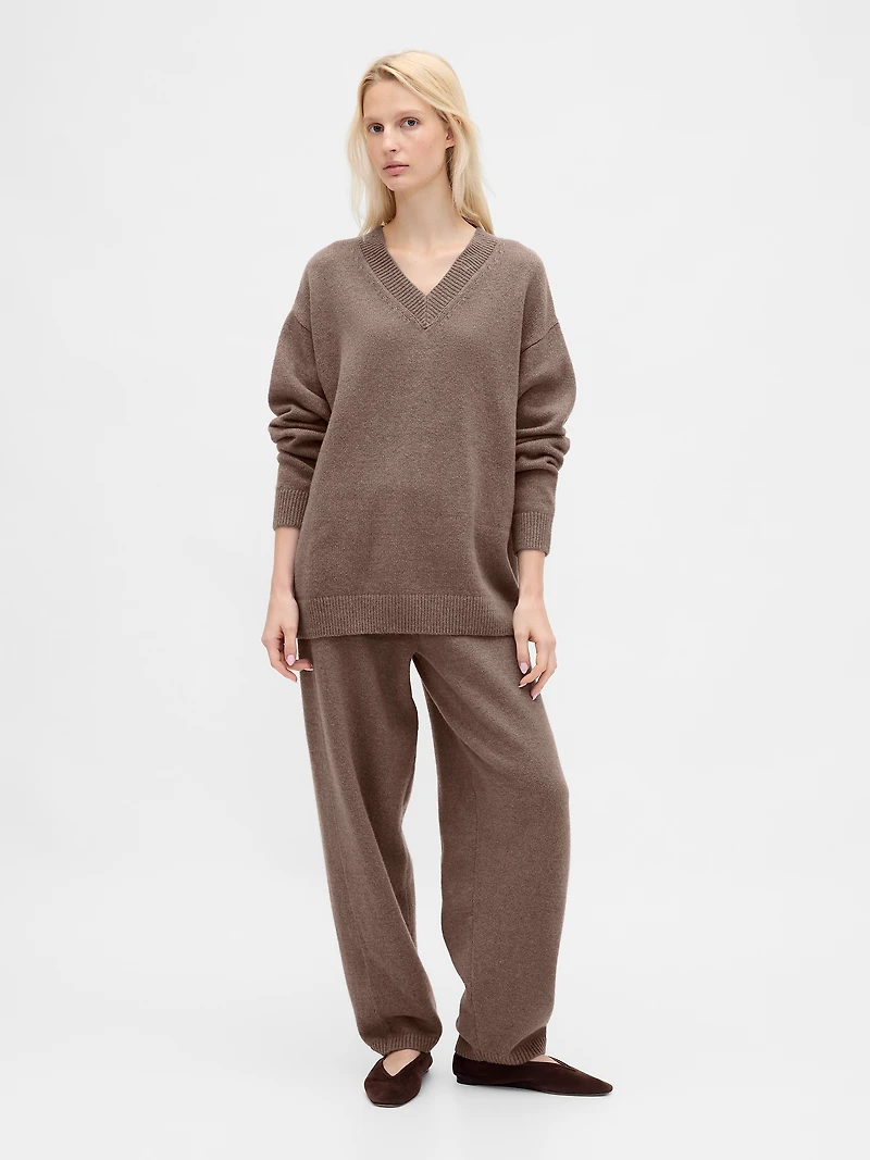 CashSoft Oversized V-Neck Sweater