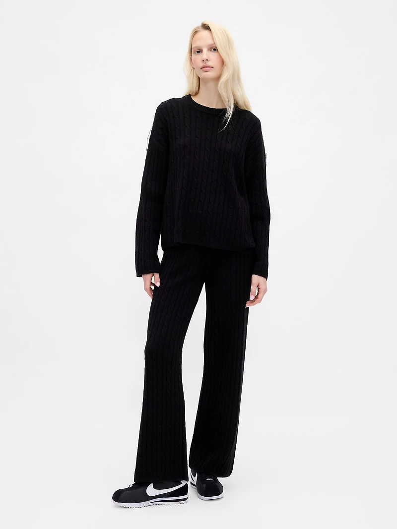 CashSoft Oversized Cable-Knit Sweater