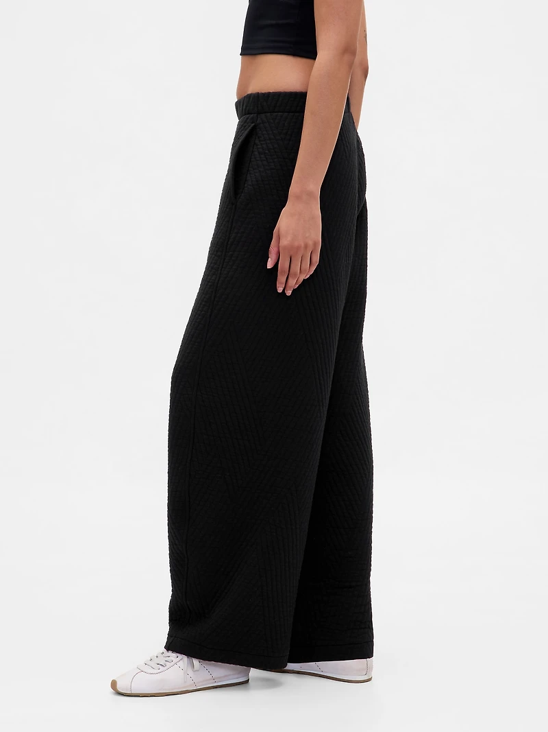 GapFit Quilted Jacquard Barrel Pants