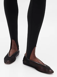 GapFit Smooth High Rise Stirrup Leggings
