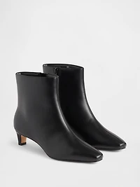 Kitten Heel Pointy Boots