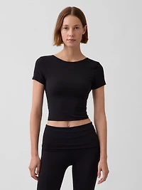 GapFit Smooth Reversible Wrap Crop Top