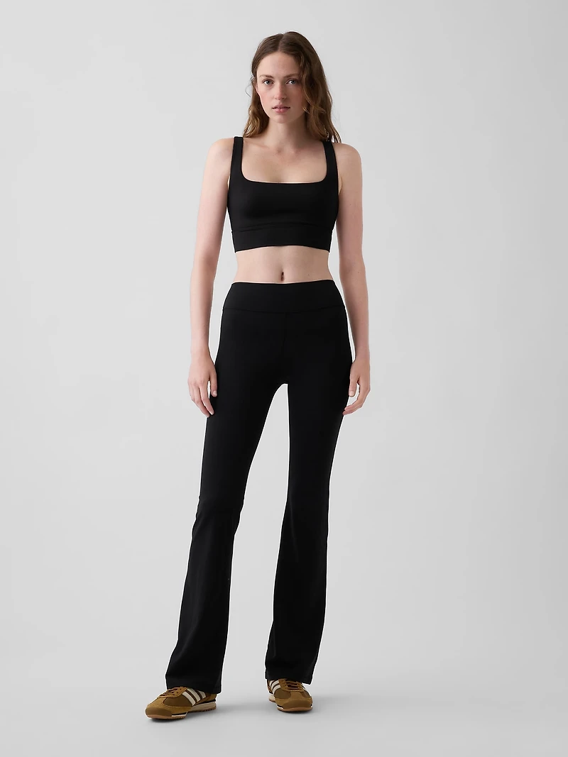 GapFit Smooth Square-Neck Sports Bra