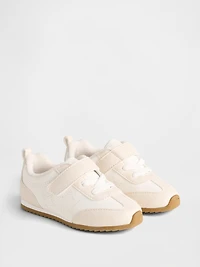 Chaussures de sport à motif d’étoile pour tout-petit