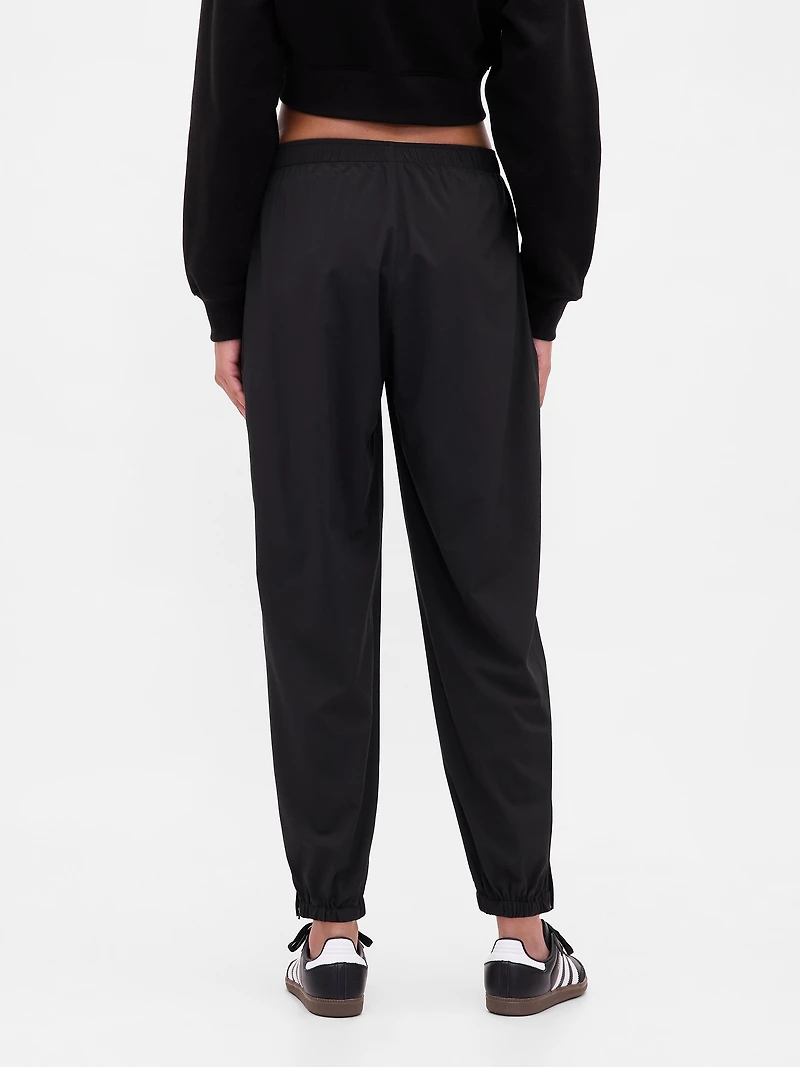 GapFit Tech High Rise Zip-Hem Joggers