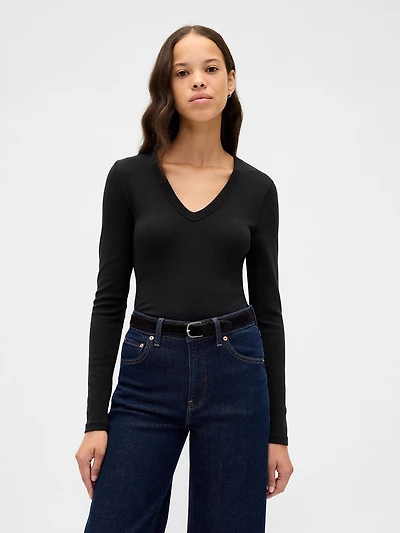 Modern V-Neck Shrunken T-Shirt