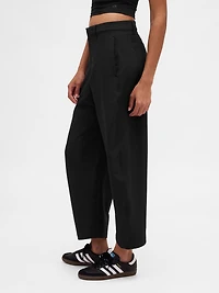 GapFit Mid Rise Lined Runaround Barrel Pants