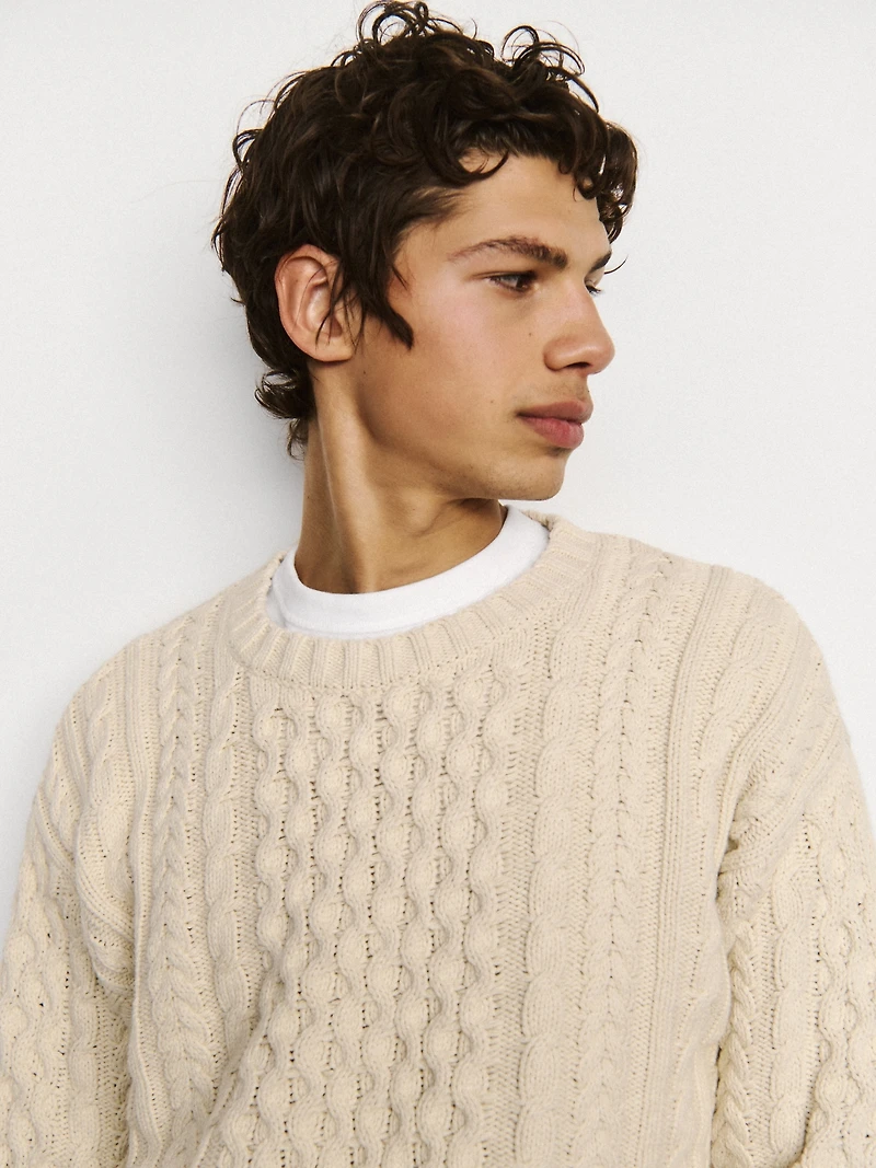 Relaxed Cable-Knit Sweater