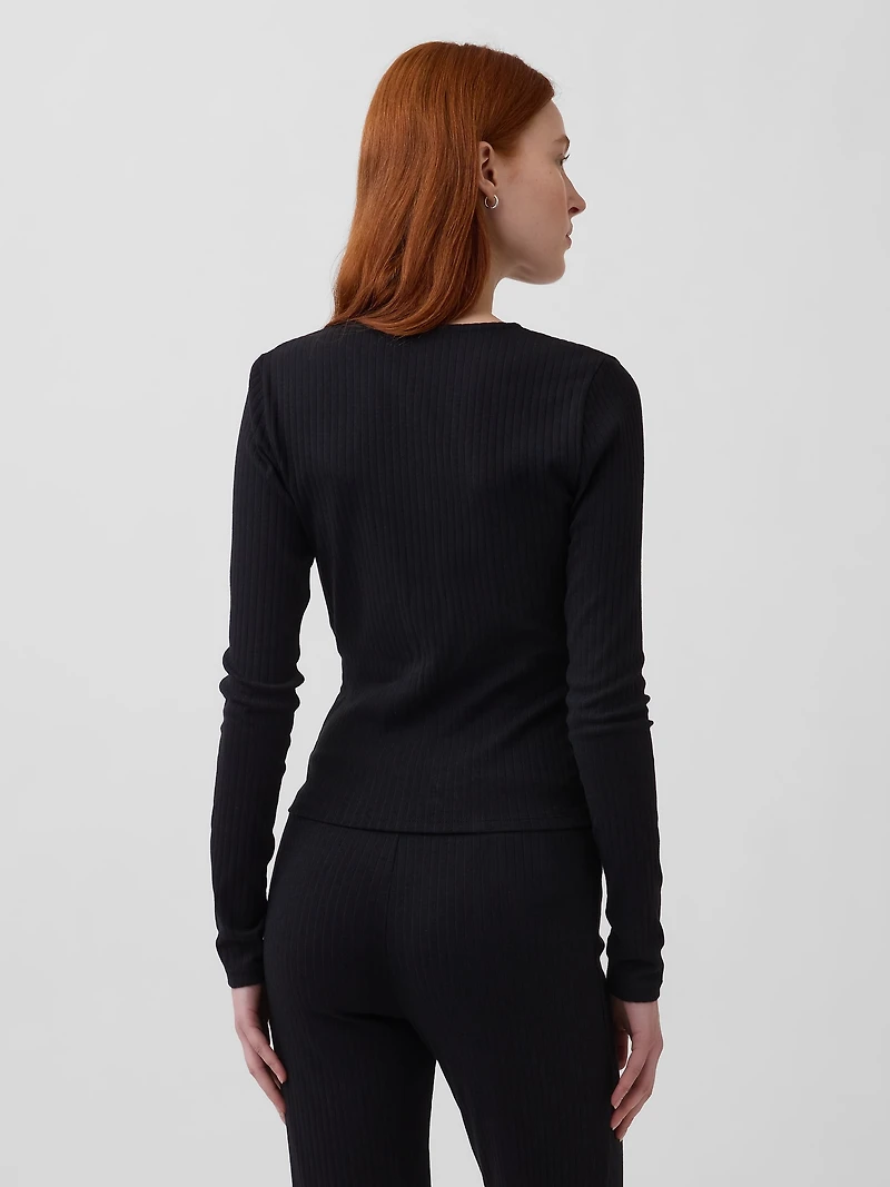 Modern Wide Rib Wrap V-Neck T-Shirt