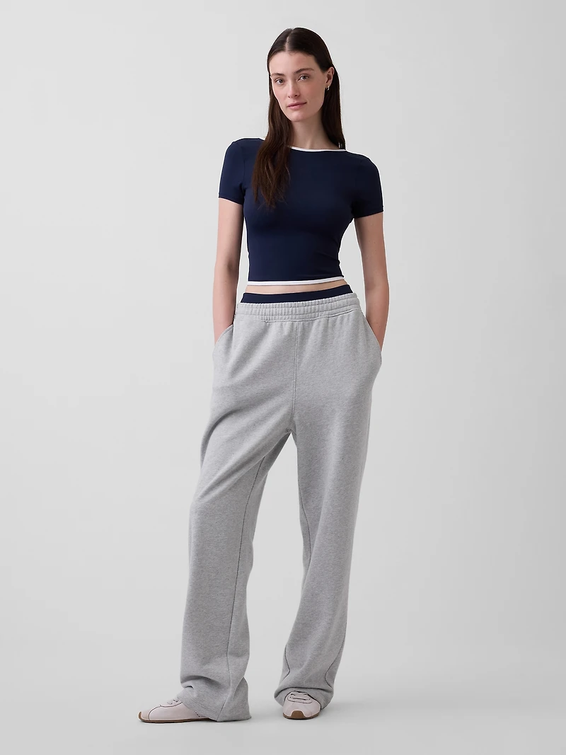 GapFit Smooth Reversible Wrap Crop Top