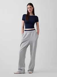 GapFit Smooth Reversible Wrap Crop Top